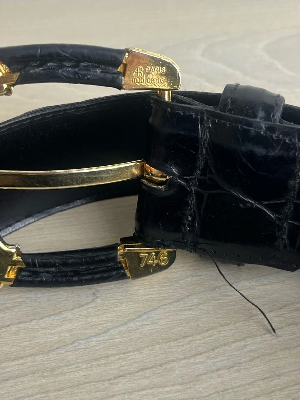 Avignon Gold Leopard Buckle Belt Croc Embossed Leather Size Small 26in